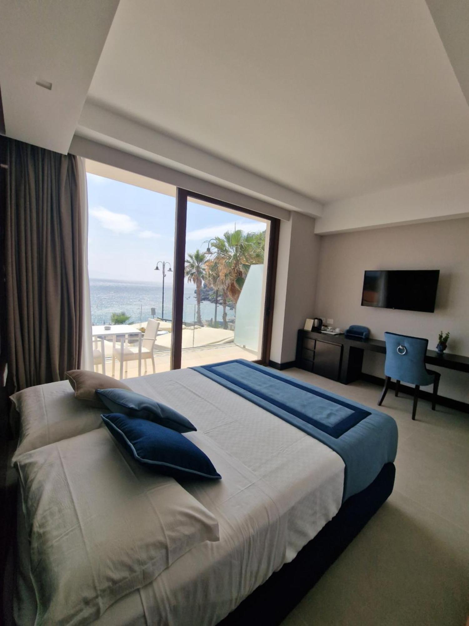 Ngonia Bay Boutique Hotel Milazzo Extérieur photo