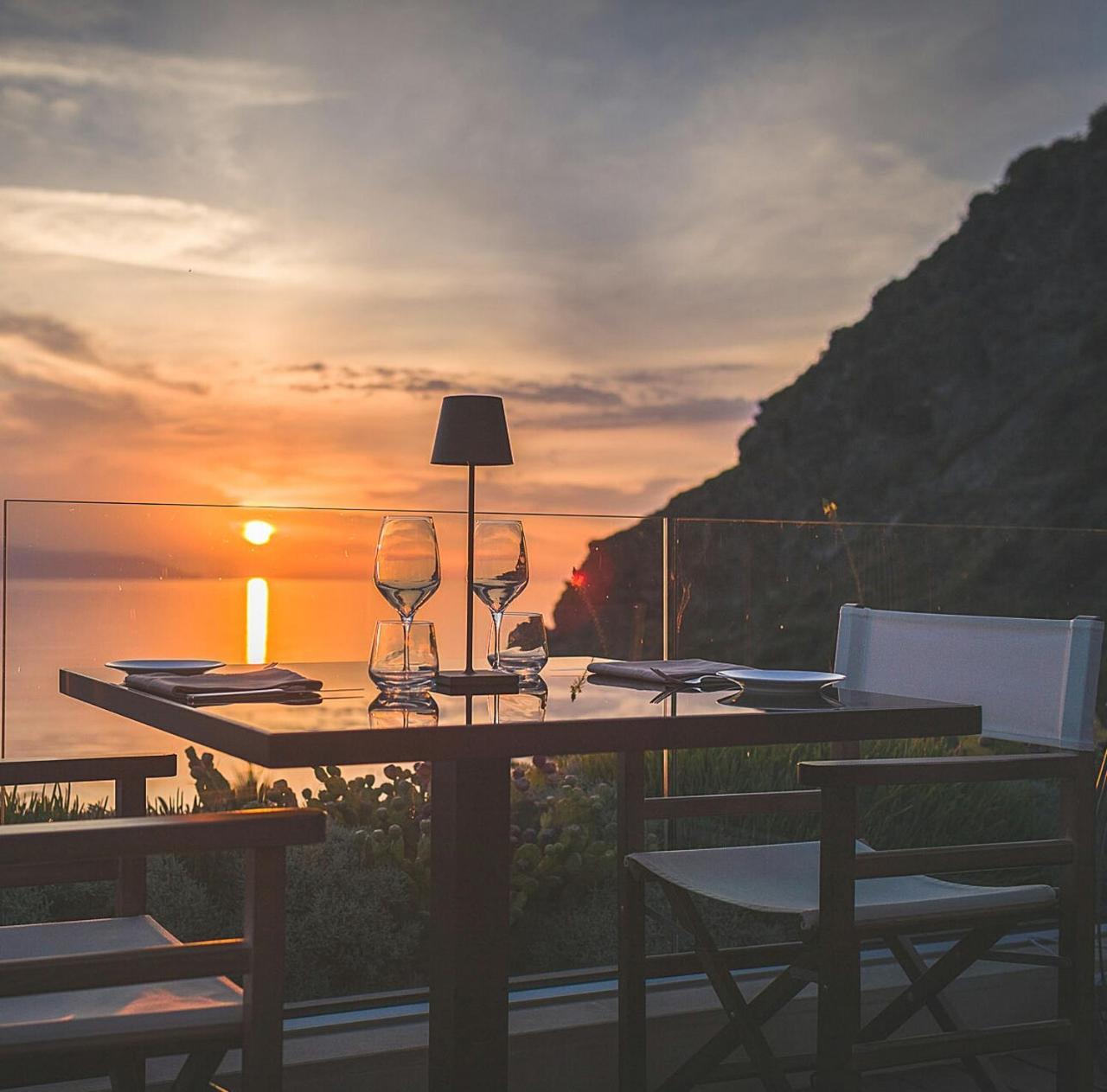 Ngonia Bay Boutique Hotel Milazzo Extérieur photo